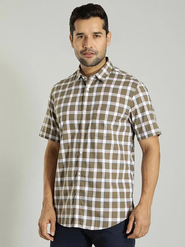 Indian Terrain Men's Slim Fit Half Sleeve Checkered Green Shirt